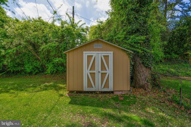 108 BRENTWOOD DR, Mount Laurel, NJ 08054