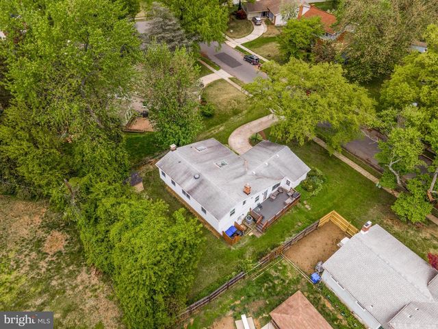 108 BRENTWOOD DR, Mount Laurel, NJ 08054