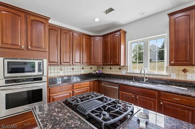 1 Ferris Wheel Dr, West Amwell Twp., NJ 08530