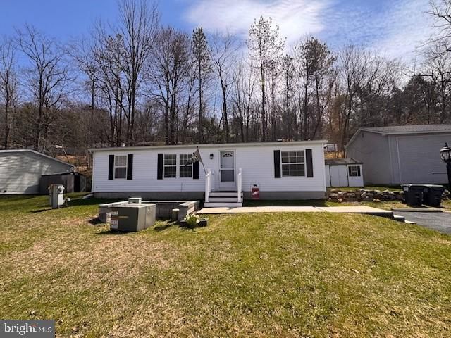 1215 BLUE MOUNTAIN CIR, Saylorsburg, PA 18353