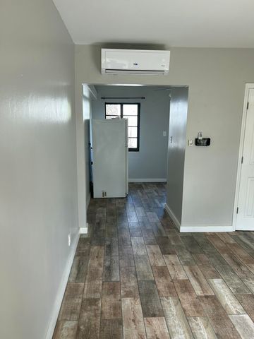 214 S Palmway, Lake Worth Beach, FL 33460