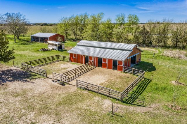 6510 Ganske Road, Burton, TX 77835