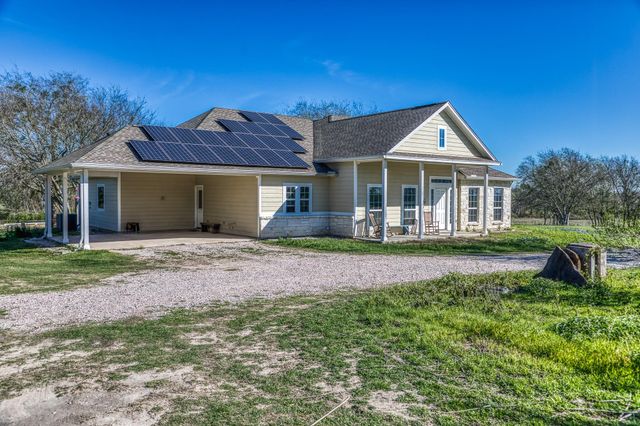 6510 Ganske Road, Burton, TX 77835