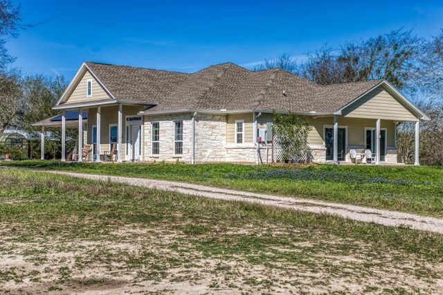 6510 Ganske Road, Burton, TX 77835