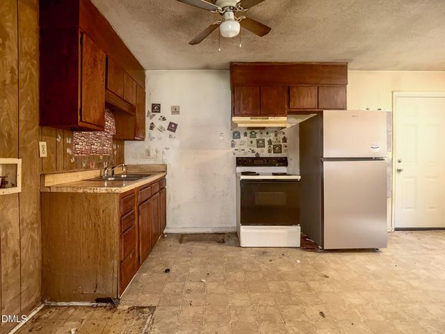 524 Tuliptree Road, Hillsborough, NC 27278