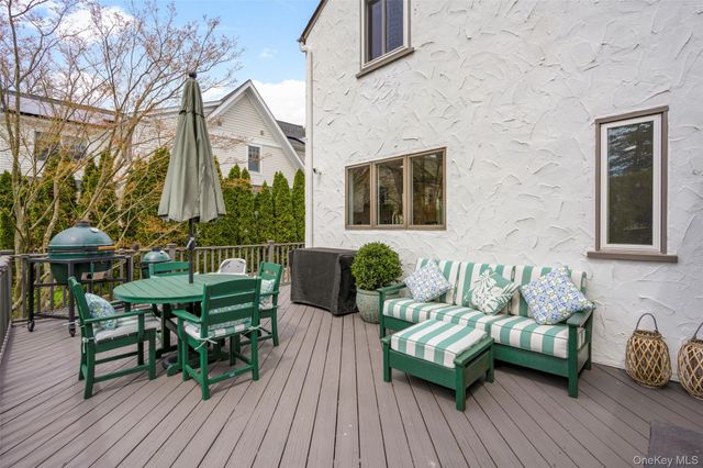 200 Larchmont Avenue, Larchmont, NY 10538
