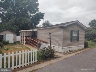 967 W TRINDLE RD #18, Mechanicsburg, PA 17055