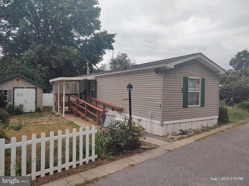 967 W TRINDLE RD #18, Mechanicsburg, PA 17055