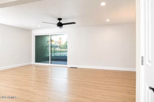 2524 S EL PARADISO Drive 99, Mesa, AZ 85202