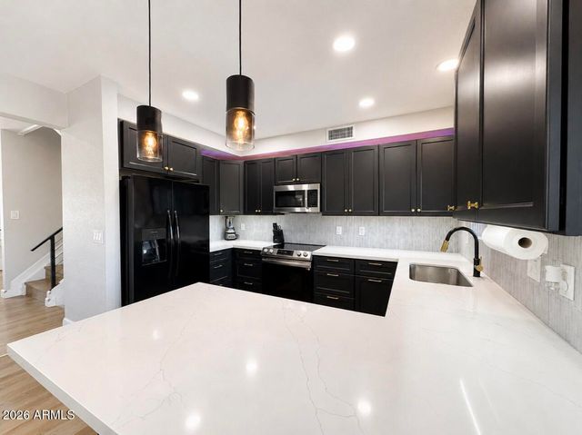 2524 S EL PARADISO Drive 99, Mesa, AZ 85202