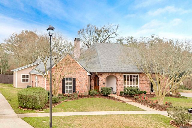 243 Summer Ridge Dr, Saint George, LA 70810