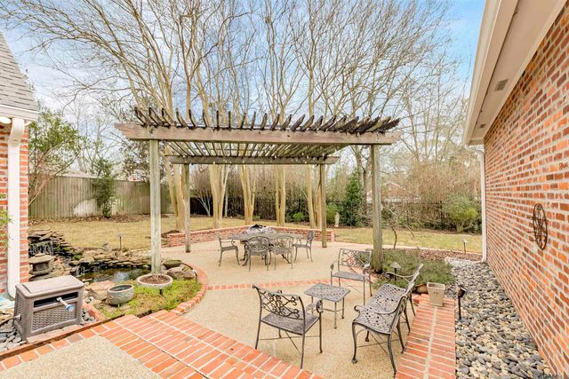 243 Summer Ridge Dr, Saint George, LA 70810