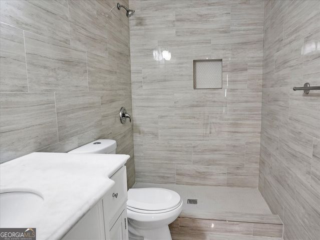 3725 Crescent Walk Lane, Suwanee, GA 30024