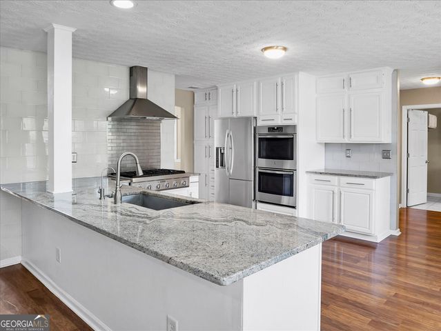 3725 Crescent Walk Lane, Suwanee, GA 30024