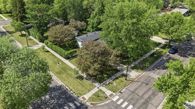 3002 8th Street N, Fargo, ND 58102