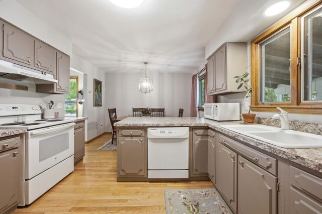 3002 8th Street N, Fargo, ND 58102