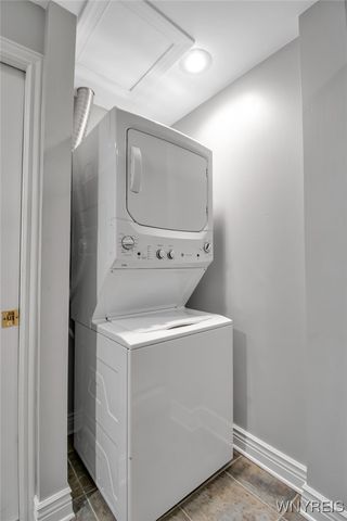 45 Bee Hunter Court D, Amherst, NY 14051