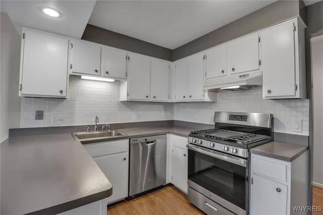 45 Bee Hunter Court D, Amherst, NY 14051