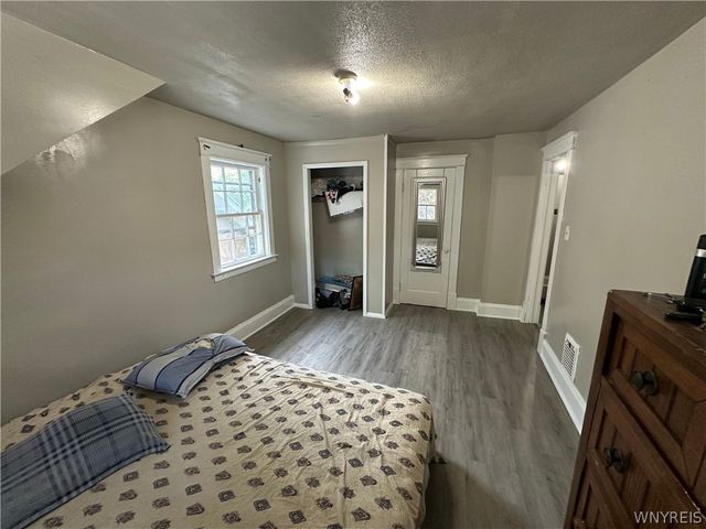 2247 Cleveland Avenue, Niagara Falls, NY 14305