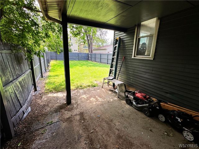 2247 Cleveland Avenue, Niagara Falls, NY 14305