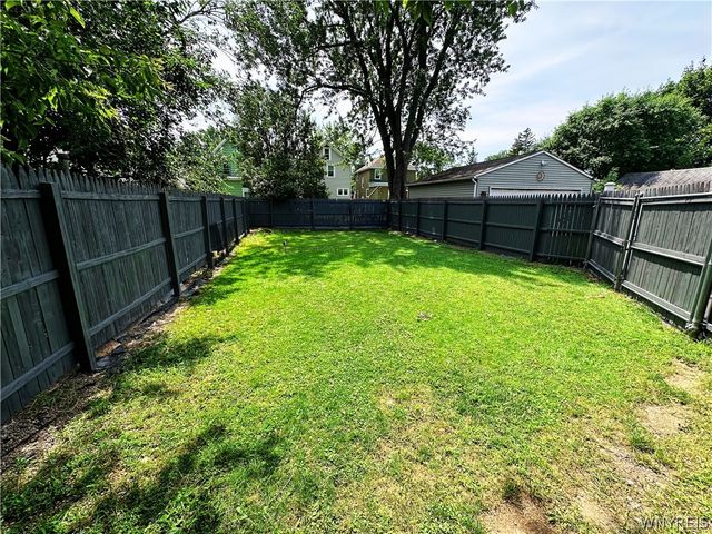 2247 Cleveland Avenue, Niagara Falls, NY 14305
