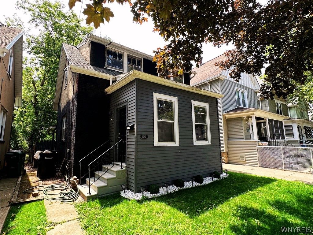 2247 Cleveland Avenue, Niagara Falls, NY 14305