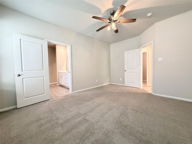 4808 Sparkling Pathway, Haltom City, TX 76117