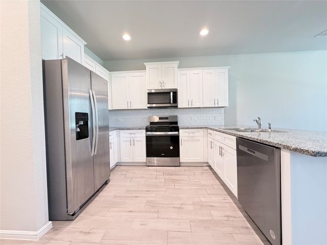 4808 Sparkling Pathway, Haltom City, TX 76117