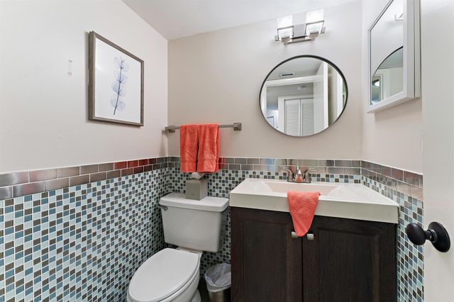 1605 S Us Hwy 1 E104, Jupiter, FL 33477