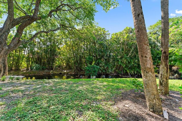 1605 S Us Hwy 1 E104, Jupiter, FL 33477