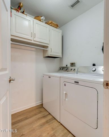 223 Atoll Way, Jonesborough, TN 37659