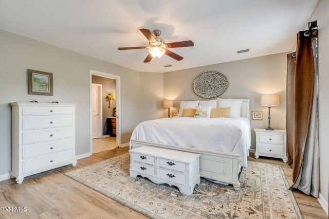 223 Atoll Way, Jonesborough, TN 37659