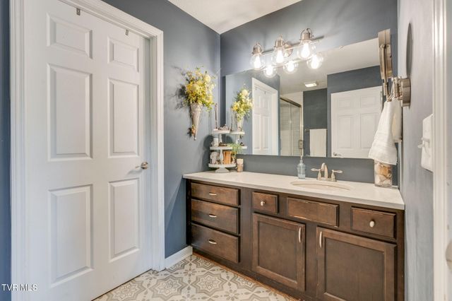 223 Atoll Way, Jonesborough, TN 37659