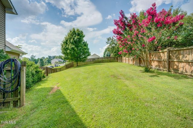 223 Atoll Way, Jonesborough, TN 37659