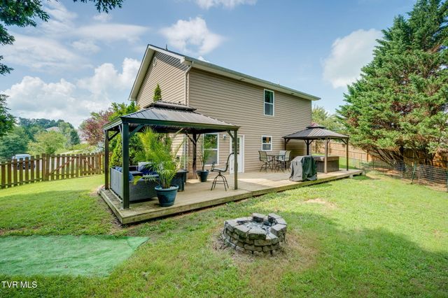 223 Atoll Way, Jonesborough, TN 37659