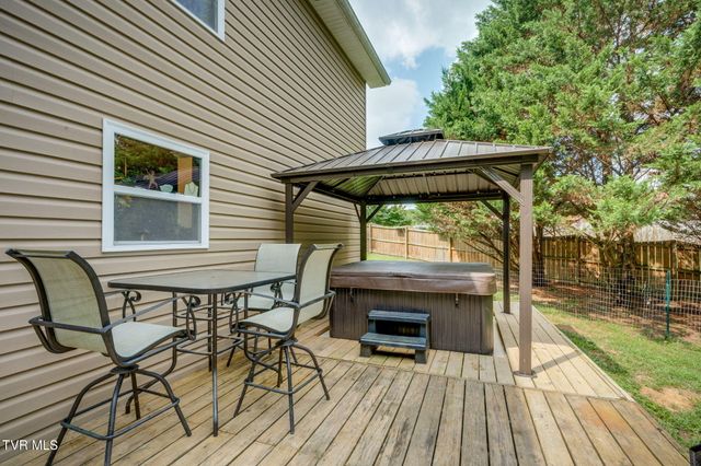 223 Atoll Way, Jonesborough, TN 37659
