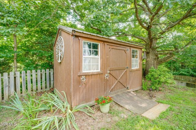 223 Atoll Way, Jonesborough, TN 37659