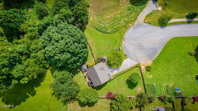 223 Atoll Way, Jonesborough, TN 37659