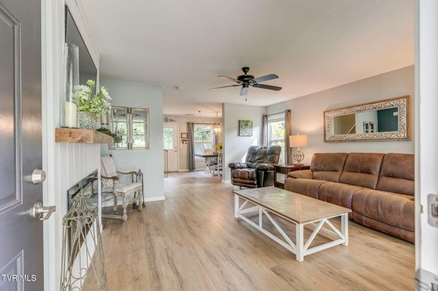 223 Atoll Way, Jonesborough, TN 37659