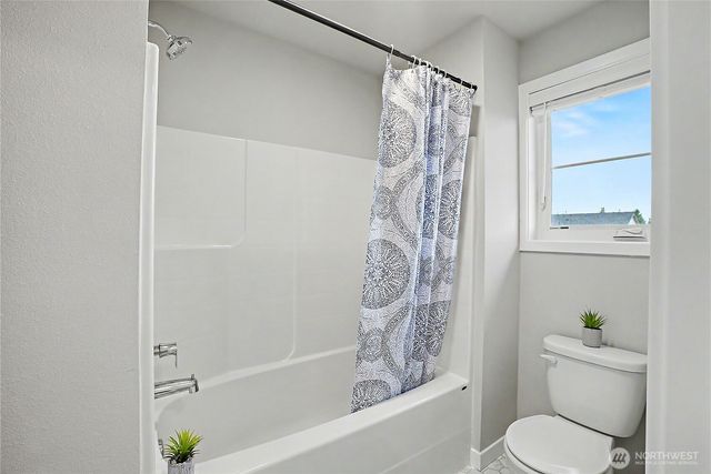 15137 Tyee Drive E, Bonney Lake, WA 98391