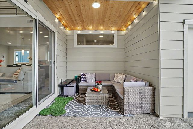 15137 Tyee Drive E, Bonney Lake, WA 98391