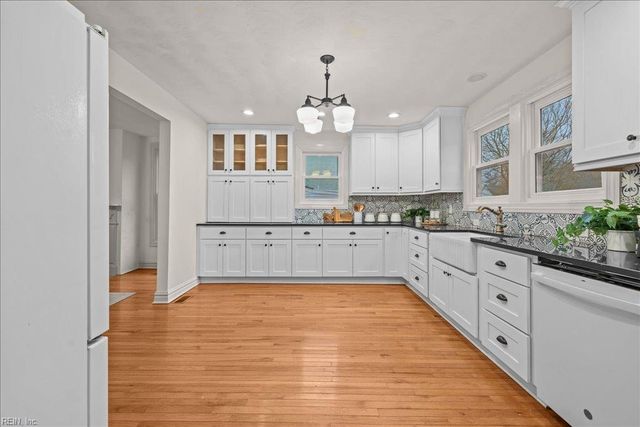 330 Main ST, Smithfield, VA 23430