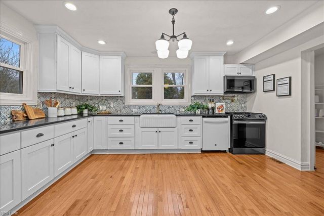 330 Main ST, Smithfield, VA 23430