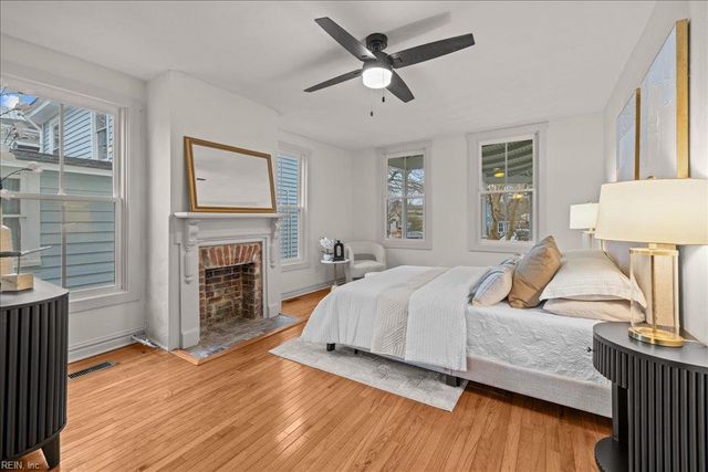 330 Main ST, Smithfield, VA 23430