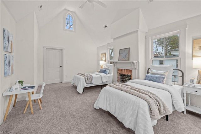 330 Main ST, Smithfield, VA 23430