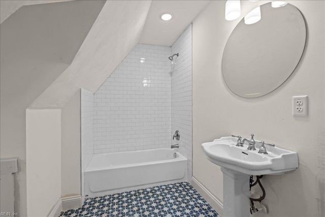 330 Main ST, Smithfield, VA 23430