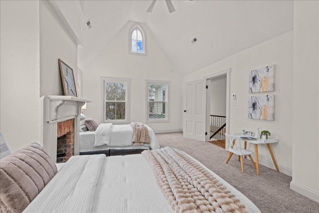 330 Main ST, Smithfield, VA 23430