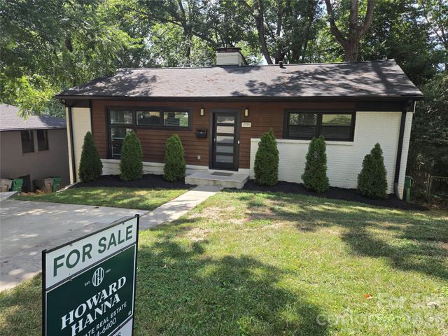 4910 Valley Stream Road, Charlotte, NC 28209