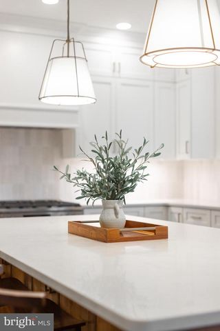 411 FARMHILL DR, State College, PA 16801