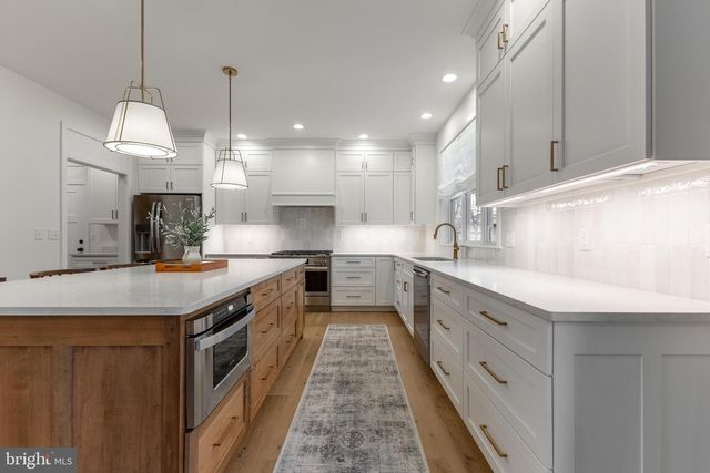 411 FARMHILL DR, State College, PA 16801